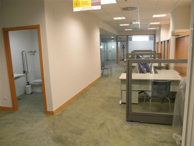 Interiorismo Atrium oficina de empleo